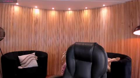 HANNAH J online show from August 1, 2026, 12:26 pm