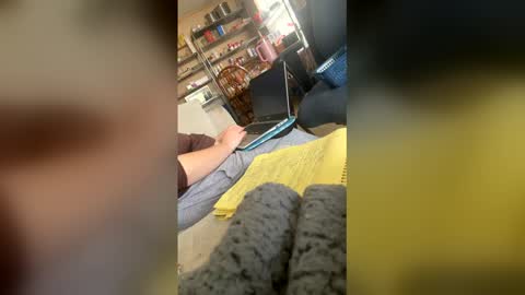 hannahjoyk online show from April 3, 2026, 6:06 pm