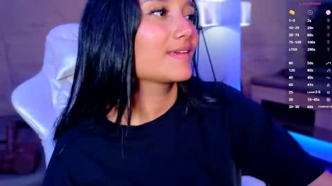 hannahmonttgomery  Help me reach 100 Hands up online show from April 30, 2026, 8:57 pm