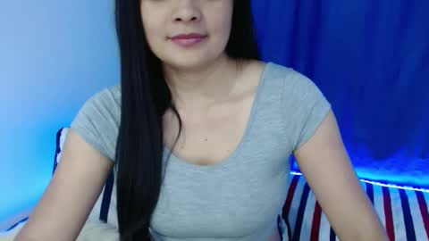 Snapshot of hannahmotou chatting on October 10, 2025, 12:20 am Sandra online show from October 10, 2025, 12:20 am