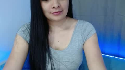 Snapshot of hannahmotou chatting on November 10, 2025, 11:37 pm Sandra online show from November 10, 2025, 11:37 pm