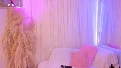 Hannie ws online show from October 28, 2025, 8:11 pm