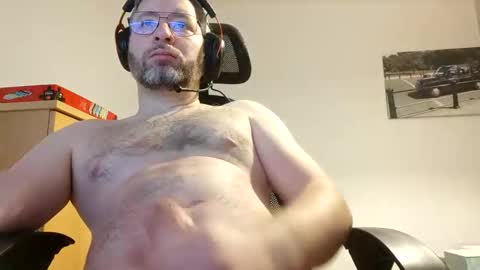 Snapshot of hannisch chatting on February 9, 2025, 12:39 am hannisch online show from February 9, 2025, 12:39 am