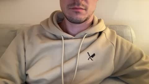 Snapshot of hansimglueck696969 chatting on November 17, 2025, 10:26 pm hansimglueck696969 online show from November 17, 2025, 10:26 pm