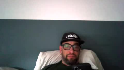 hansjegezoien online show from April 16, 2026, 11:55 am