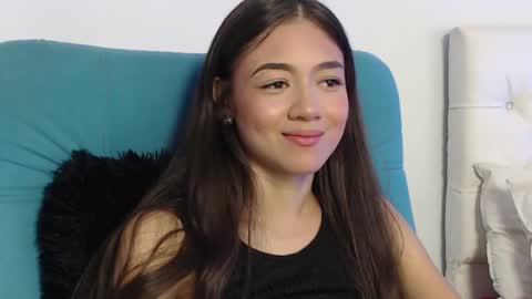 Snapshot of hantonella chatting on December 18, 2024, 3:33 pm Anto online show from December 18, 2024, 3:33 pm