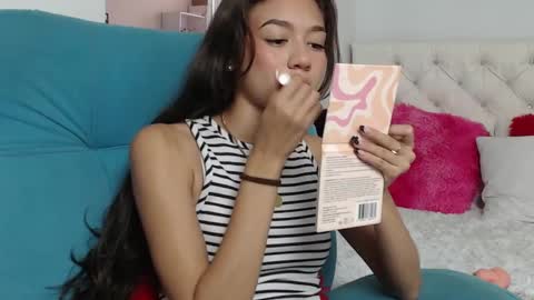 Snapshot of hantonella chatting on March 8, 2025, 3:35 pm Anto online show from March 8, 2025, 3:35 pm