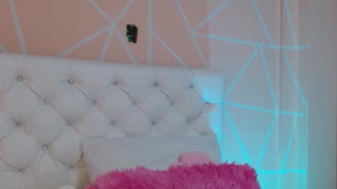 Snapshot of hantonella chatting on October 8, 2025, 6:16 pm Anto online show from October 8, 2025, 6:16 pm