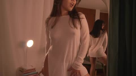 Mizi online show from April 10, 2026, 1:33 am