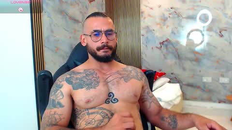 Snapshot of hanz_col chatting on March 4, 2025, 6:47 am hanz_col online show from March 4, 2025, 6:47 am