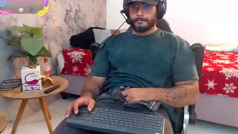 Snapshot of hanz_col chatting on October 9, 2025, 3:21 pm hanz_col online show from October 9, 2025, 3:21 pm