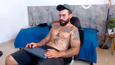 hanz_col online show from December 14, 2025, 11:15 am