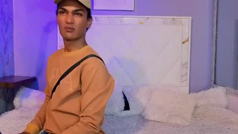 Hanzking01 online show from May 24, 2026, 3:44 am