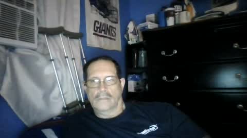 Snapshot of happyhappy4 chatting on June 28, 2026, 5:02 am happyhappy4 online show from June 28, 2026, 5:02 am