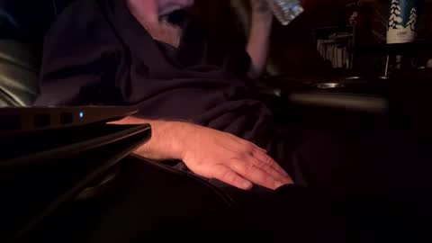 Jhonassmann12 online show from December 4, 2024, 7:17 am