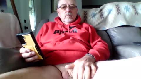 Snapshot of happynudist7373 chatting on June 1, 2026, 1:13 pm happynudist7373 online show from June 1, 2026, 1:13 pm