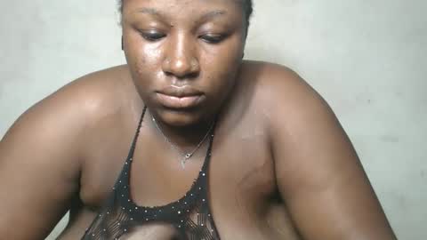 Snapshot of happyslut7 chatting on November 15, 2025, 8:05 pm happyslut7 online show from November 15, 2025, 8:05 pm