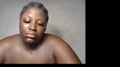 Snapshot of happyslut7 chatting on November 19, 2025, 9:15 pm happyslut7 online show from November 19, 2025, 9:15 pm