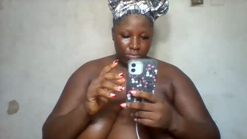 Snapshot of happyslut7 chatting on November 29, 2025, 7:17 pm happyslut7 online show from November 29, 2025, 7:17 pm