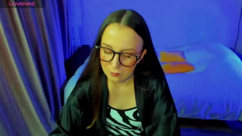 Stephanie online show from June 4, 2026, 7:09 pm