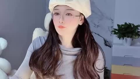 Daisy online show from December 9, 2024, 5:08 pm