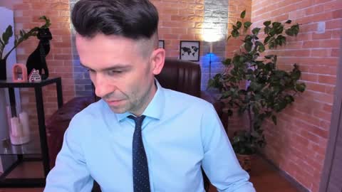 Steve online show from February 2, 2025, 11:51 am