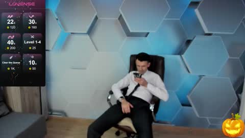 Steve online show from November 14, 2025, 9:41 am