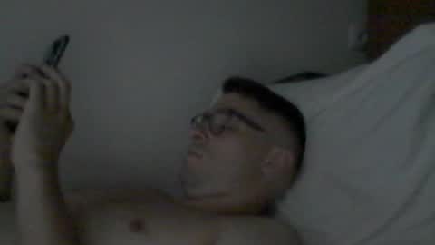 hardboylovemilfmoom online show from June 27, 2026, 6:35 pm