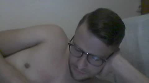 hardboylovemilfmoom online show from July 6, 2026, 11:51 pm