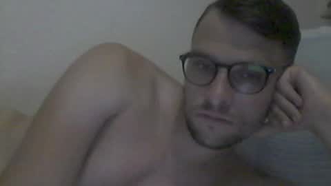 hardboylovemilfmoom online show from July 8, 2026, 8:46 pm