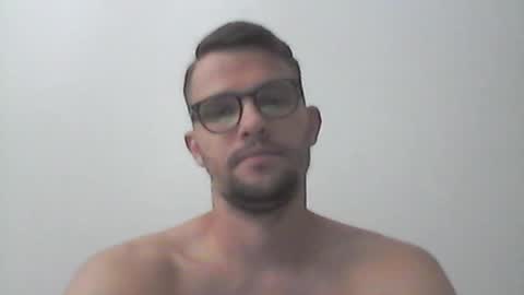 hardboylovemilfmoom online show from July 12, 2026, 12:18 pm