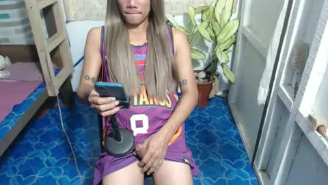 hardcock6925 online show from February 27, 2026, 11:05 pm