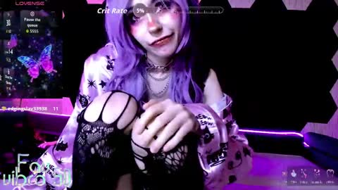 Mia online show from May 4, 2026, 1:12 am