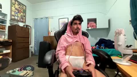 harddmikee online show from February 15, 2026, 6:21 am