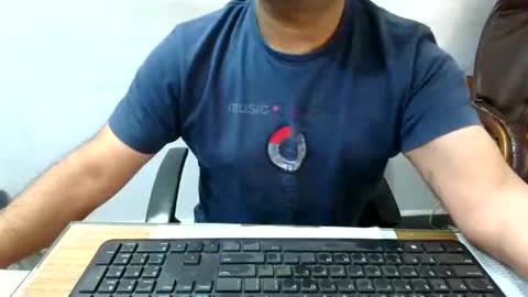 Snapshot of hardfeelling3 chatting on November 10, 2025, 10:25 am hardfeelling3 online show from November 10, 2025, 10:25 am