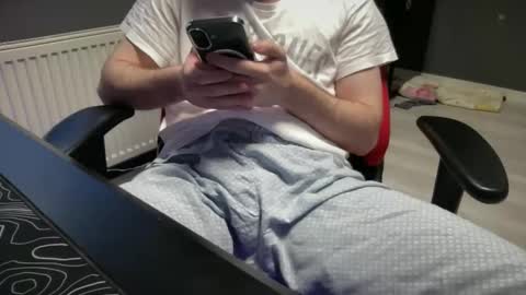 Snapshot of hardiftm chatting on November 12, 2025, 3:56 pm Hardi online show from November 12, 2025, 3:56 pm