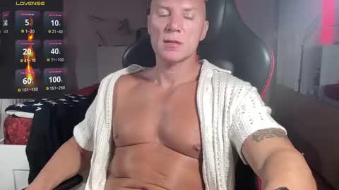 MATTSTEEL - ITALIAN STALLION online show from September 18, 2025, 1:02 pm