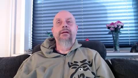 MrLazy online show from January 8, 2026, 11:12 am