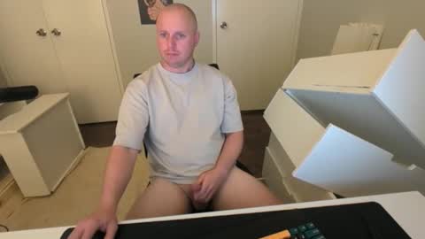 Stand Lee online show from February 12, 2026, 8:26 pm