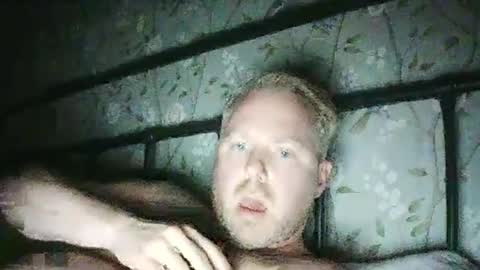 hardswedishboy online show from June 19, 2026, 11:30 pm