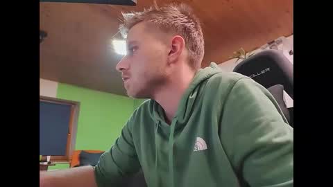 Snapshot of hardtechno_xxx chatting on December 19, 2024, 8:55 pm hardtechno_xxx online show from December 19, 2024, 8:55 pm