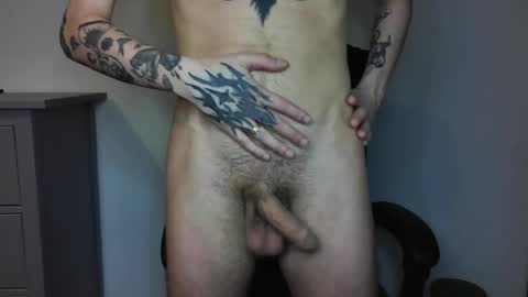 Liam online show from December 4, 2025, 1:26 am