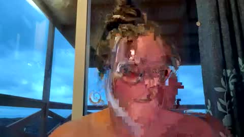 Fiiona online show from April 11, 2026, 4:28 am