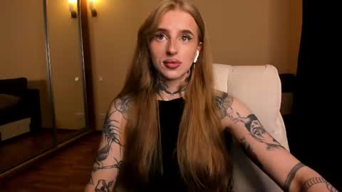 Snapshot of harley_kimm chatting on June 27, 2026, 5:45 am Julia online show from June 27, 2026, 5:45 am