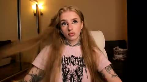 Snapshot of harley_kimm chatting on July 6, 2026, 5:48 am Julia online show from July 6, 2026, 5:48 am