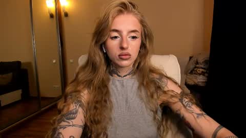 Snapshot of harley_kimm chatting on July 8, 2026, 5:34 am Julia online show from July 8, 2026, 5:34 am