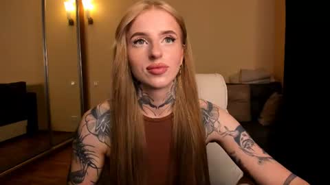 Snapshot of harley_kimm chatting on July 24, 2026, 6:11 am Julia online show from July 24, 2026, 6:11 am