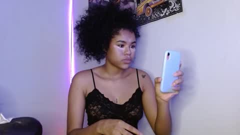 harley_quinnn111 online show from March 14, 2026, 11:32 pm