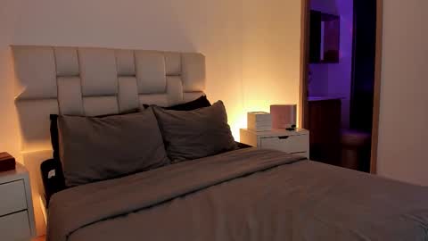 Snapshot of harley_sweett chatting on February 13, 2026, 3:52 pm online show from February 13, 2026, 3:52 pm