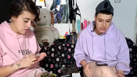    online show from December 20, 2024, 4:36 pm